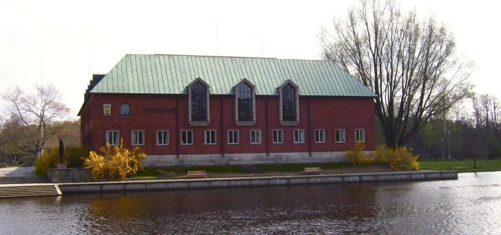 Tranås stadshus vid Svartån